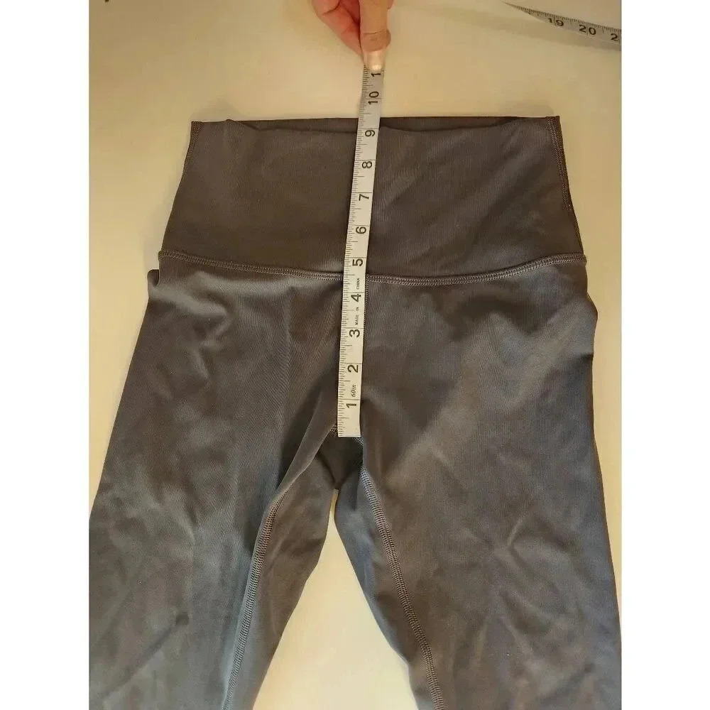 Lululemon Wunder Under High Rise Gray Leggings Size 4. - Picture 6 of 7